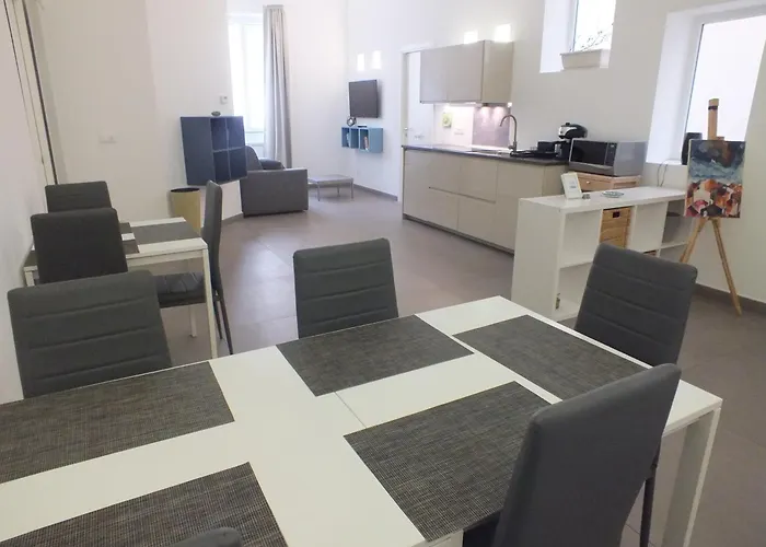 Re Federico Apartment