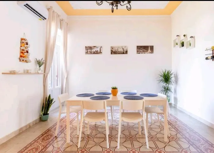 Merlo House - Inside The Historical Center