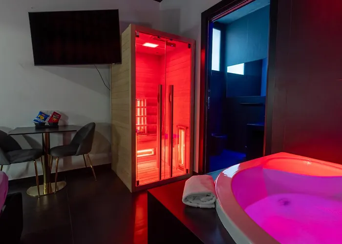 Maximum Hub Suite&Spa