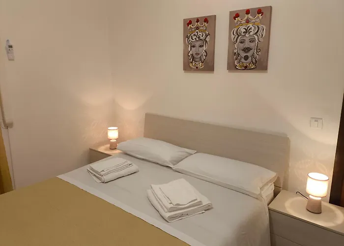 Apartment-Free Parking-Near Palermo Cathedral