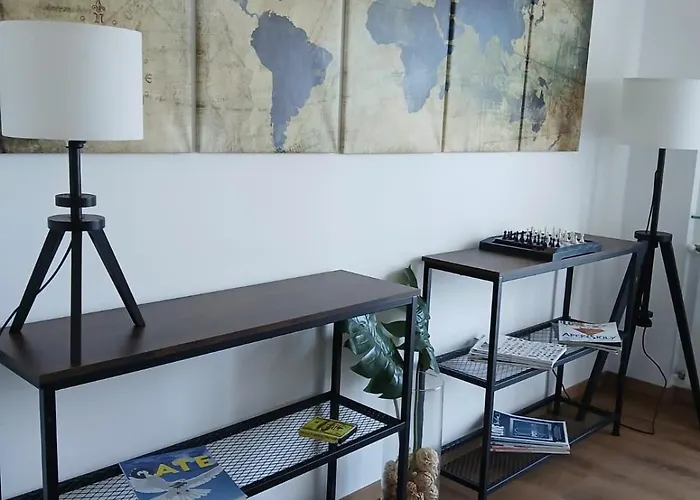Residenza Dei Poeti - Roomy And Modern Flat