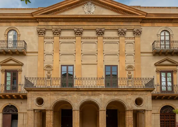 Palazzo De Gregorio - Apartments