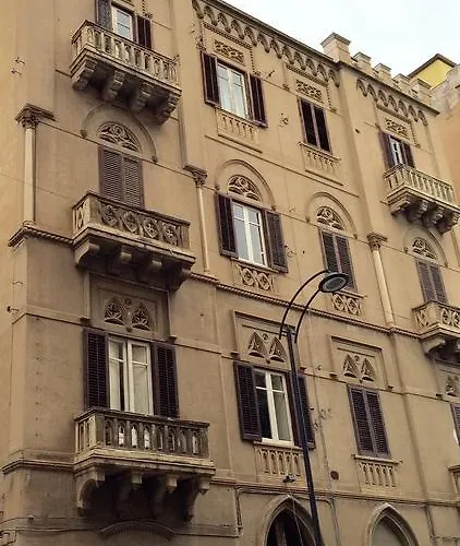 Deco Guest House