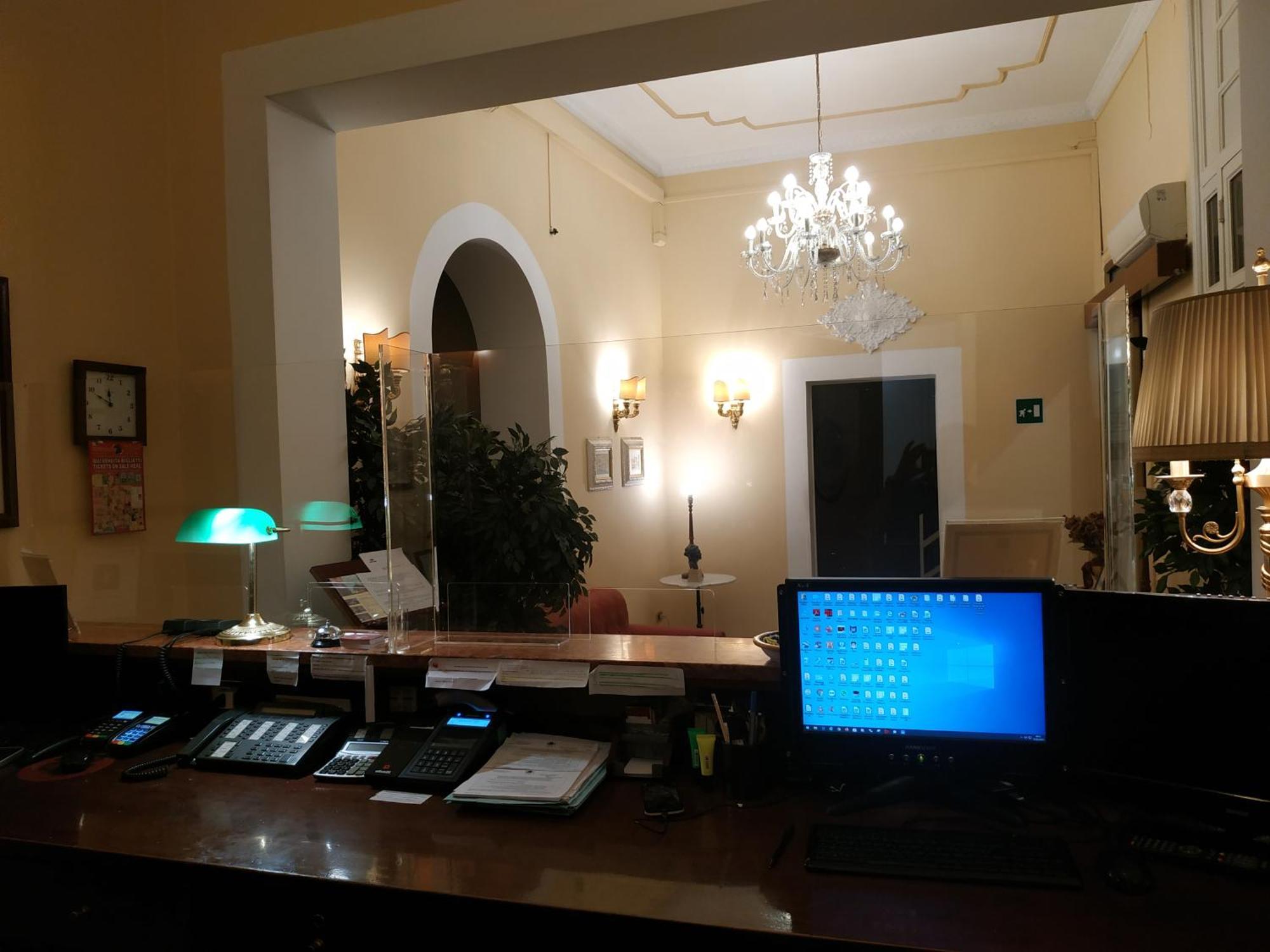 Del Centro 3*