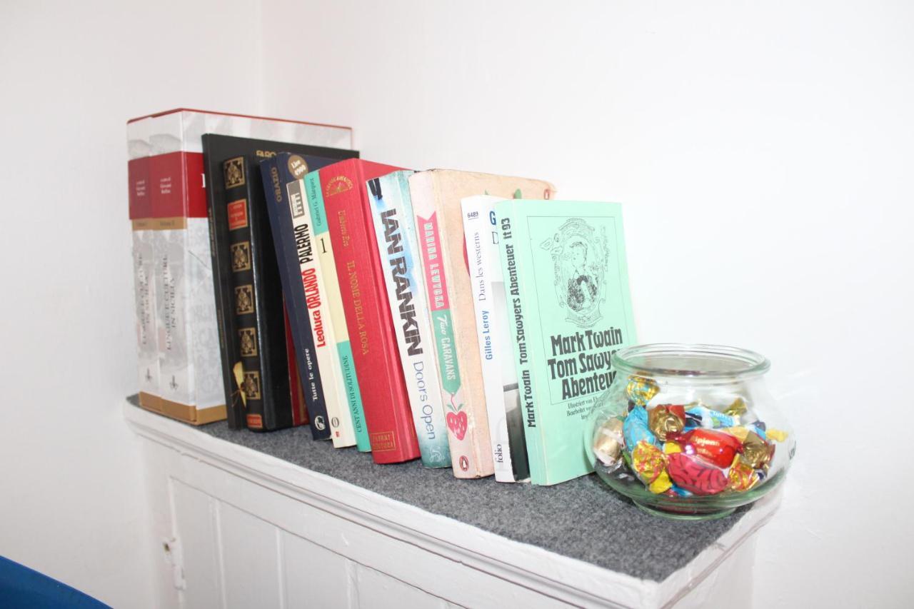 Bed&book Palazzo Cutelli Bed & Breakfast 3*