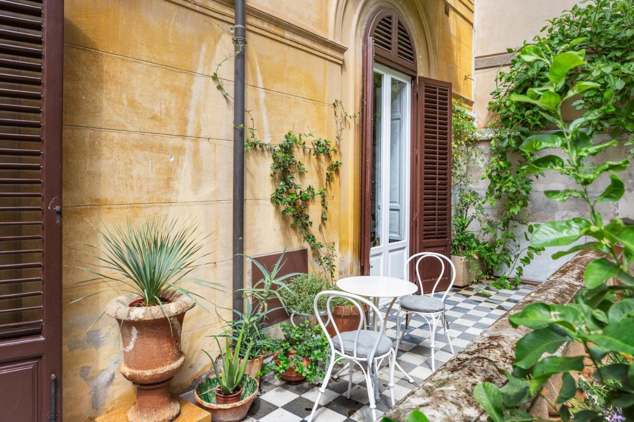 Acomodação com café da manhã  Garden In Private On Via Liberta Palermo