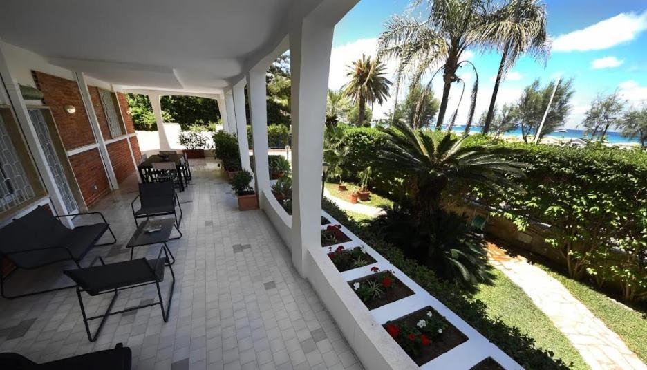 Holiday home Azzurra Beachfront Mondello - *
