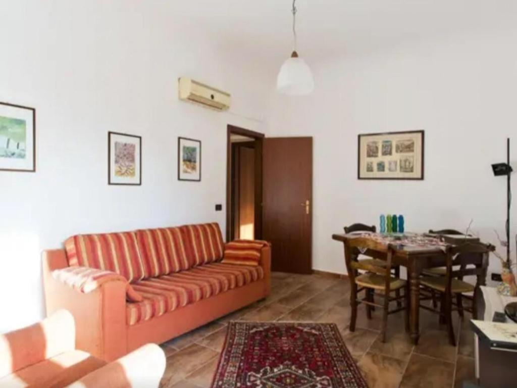 Ballaro House