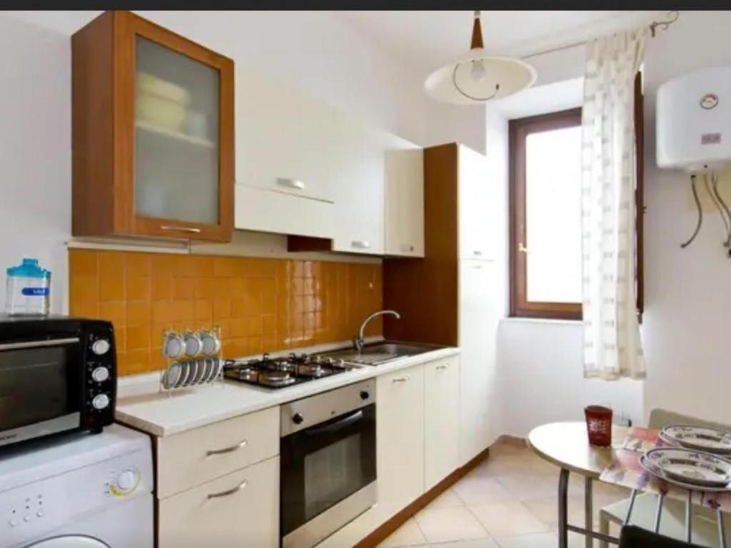 Ballaro House *