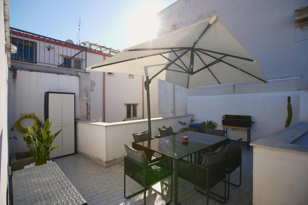 Design In Center With Terrace