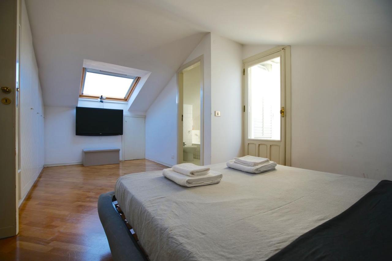 Design In Center With Terrace *
