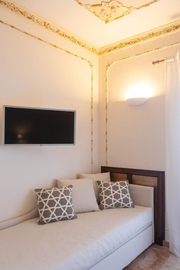 Porto Antico La Cala Apartment *