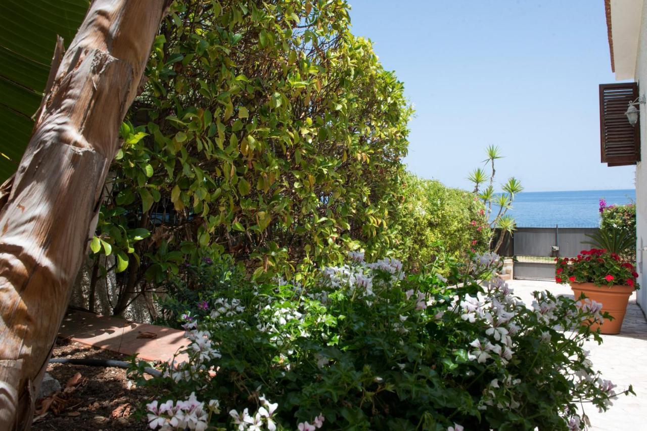 Villetta Di Fronte Al Mare Dell'addaura By Wonderful Italy Holiday home *
