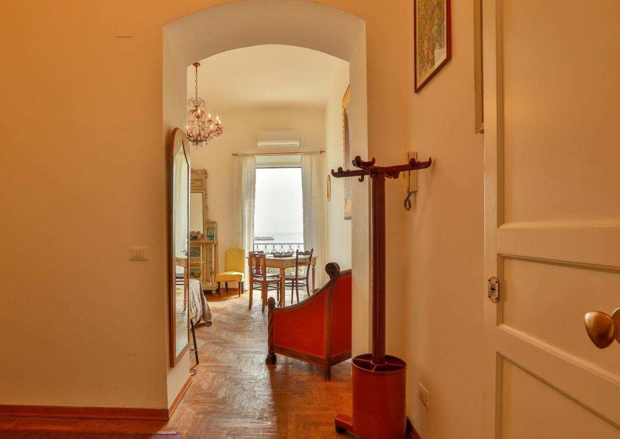 Amazing Sea View In Historic Building In Downtown By Wonderful Italy Apartment *