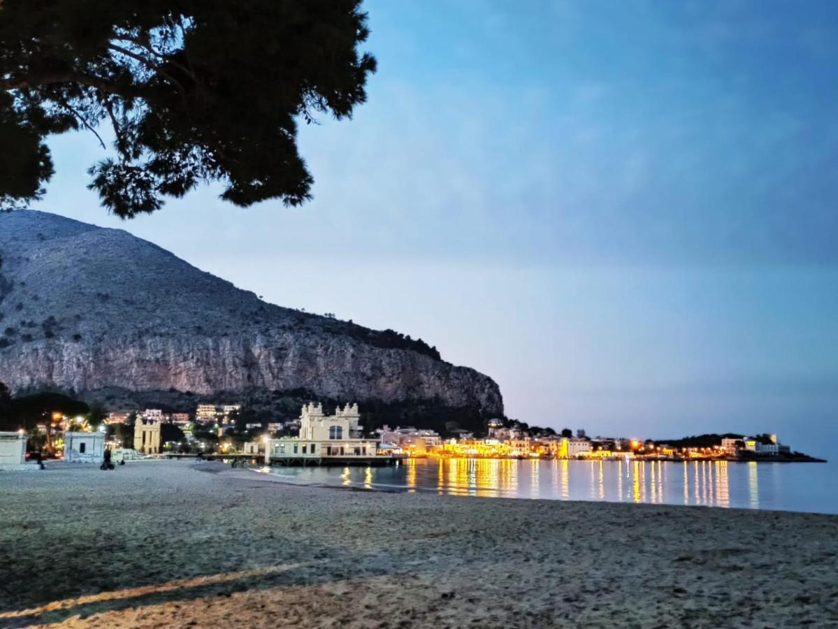 Casa Gianflo Mondello-palermo * Palermo