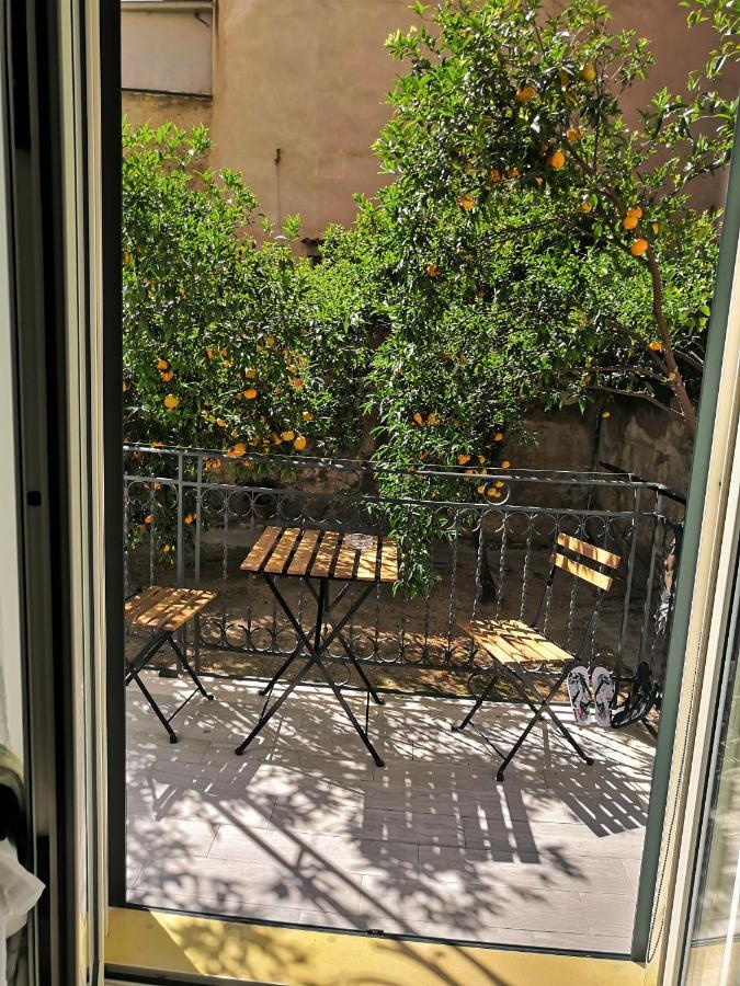 Bed & Breakfast Garden House: And For Holidays