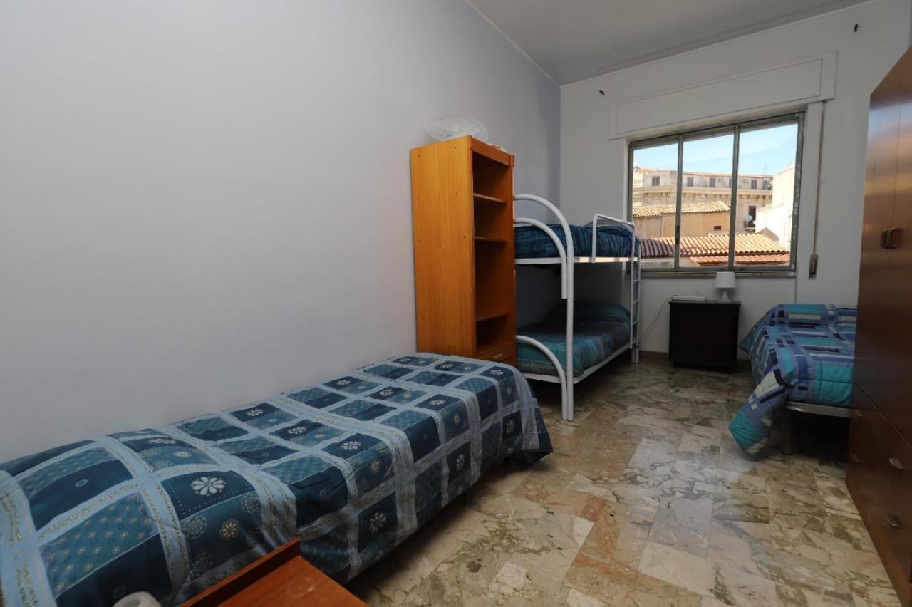 Casa Studenti E Giovani Turisti Fkk - Giochi Di Societa Ed Intimo Party - Volontari Benvenuti Palermo