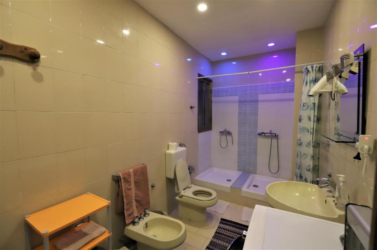 Solo Single Under 40 - Fkk Naturist Culture - Volunteer Welcome Homestay