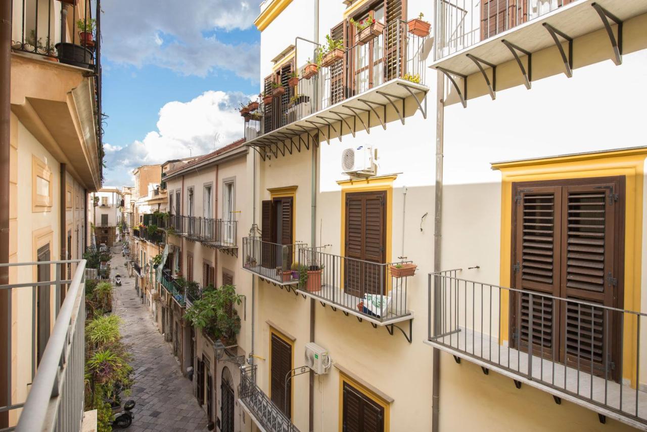 Magione With Terrace By Wonderful Italy
