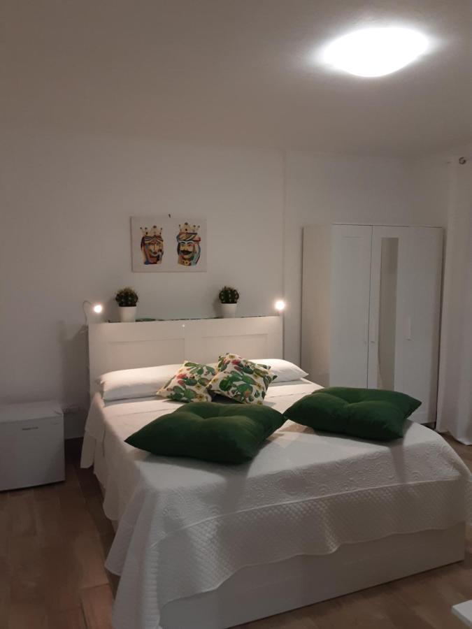 Guest house La Camera Di Stella - Ai Normanni 2*