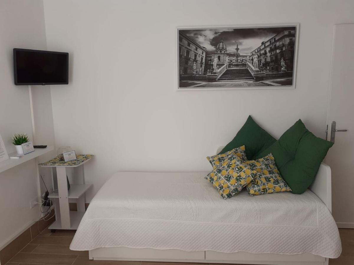 Guest house La Camera Di Stella - Ai Normanni 2*