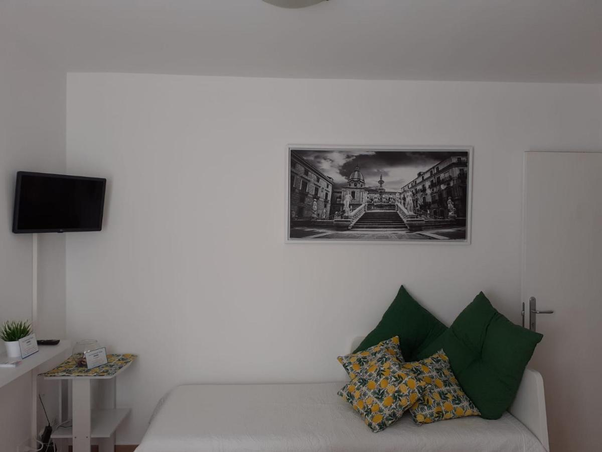 La Camera Di Stella - Ai Normanni Palermo