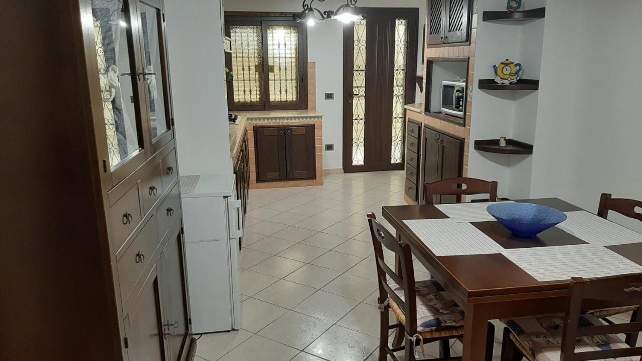 A Giusino 55-holiday With Terrace Near Mondello Apartment