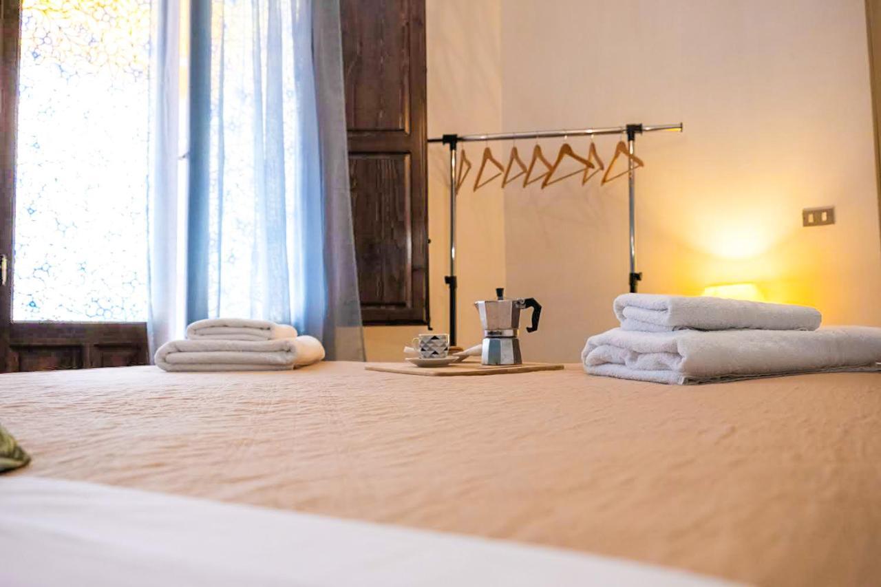 Charming Studio In The Heart Of Historic Center Apartment Palermo