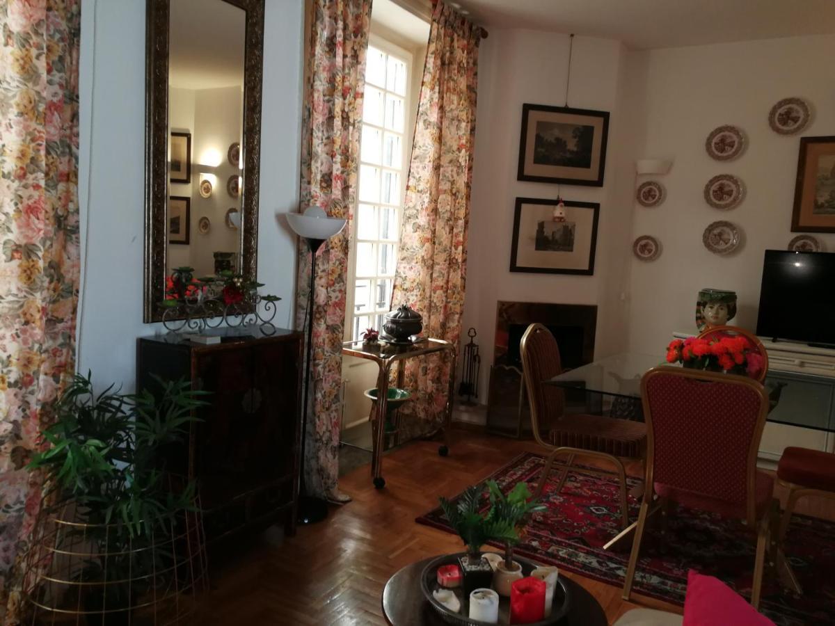 Adele Apartment *