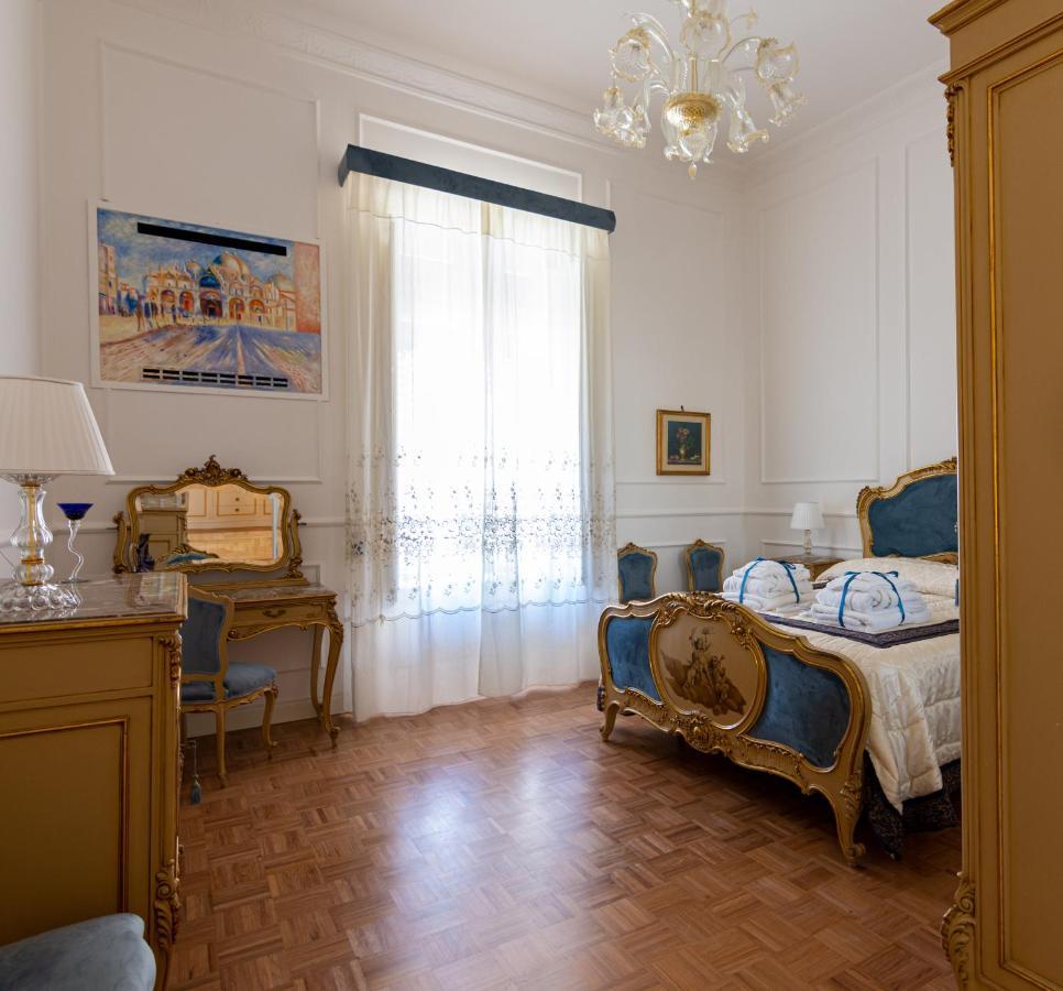 Le Rose Di Nonna Maria, Di Lusso In Centro Citta Apartment *