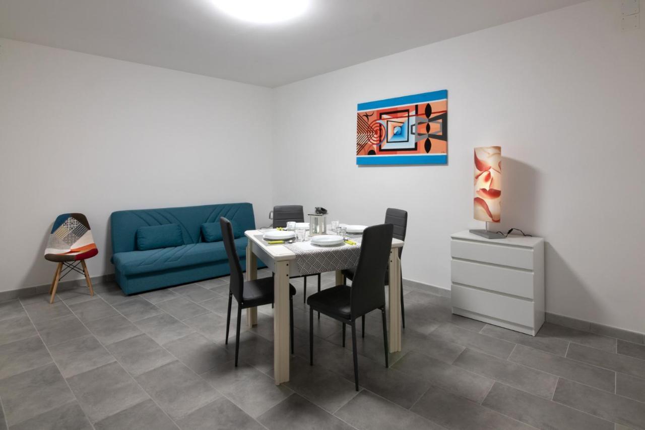 Lampionelli House Apartment *