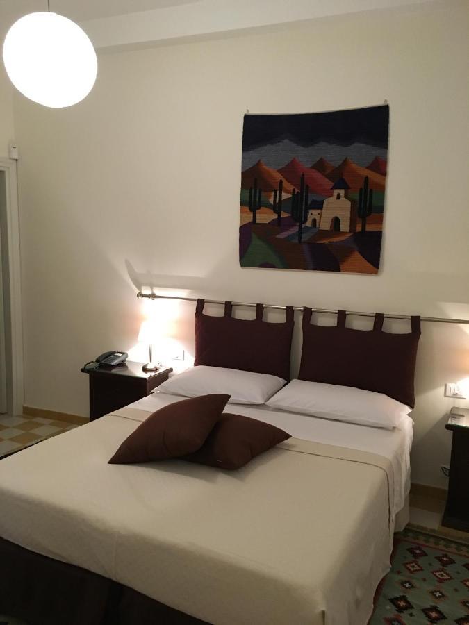 301b&b