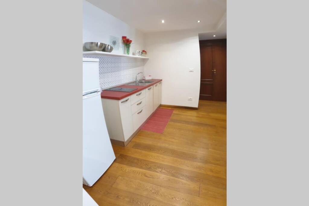 Dimora Maqueda Apartment