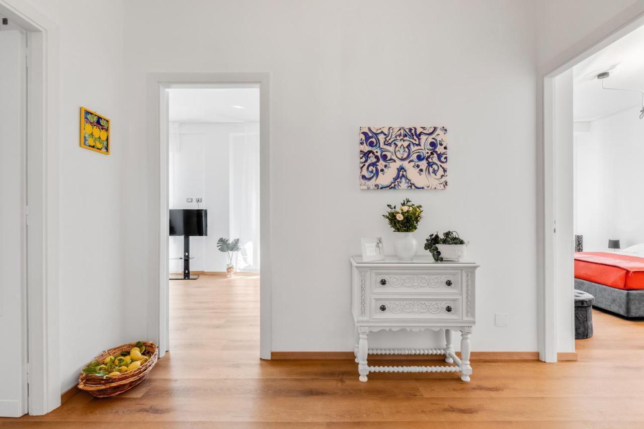 Residenza Dei Poeti - Roomy And Modern Flat Palermo