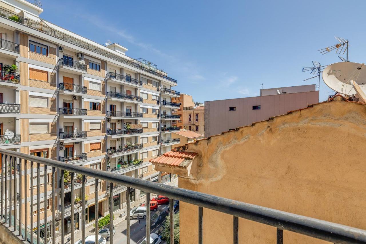 Residenza Dei Poeti - Roomy And Modern Flat Apartamento