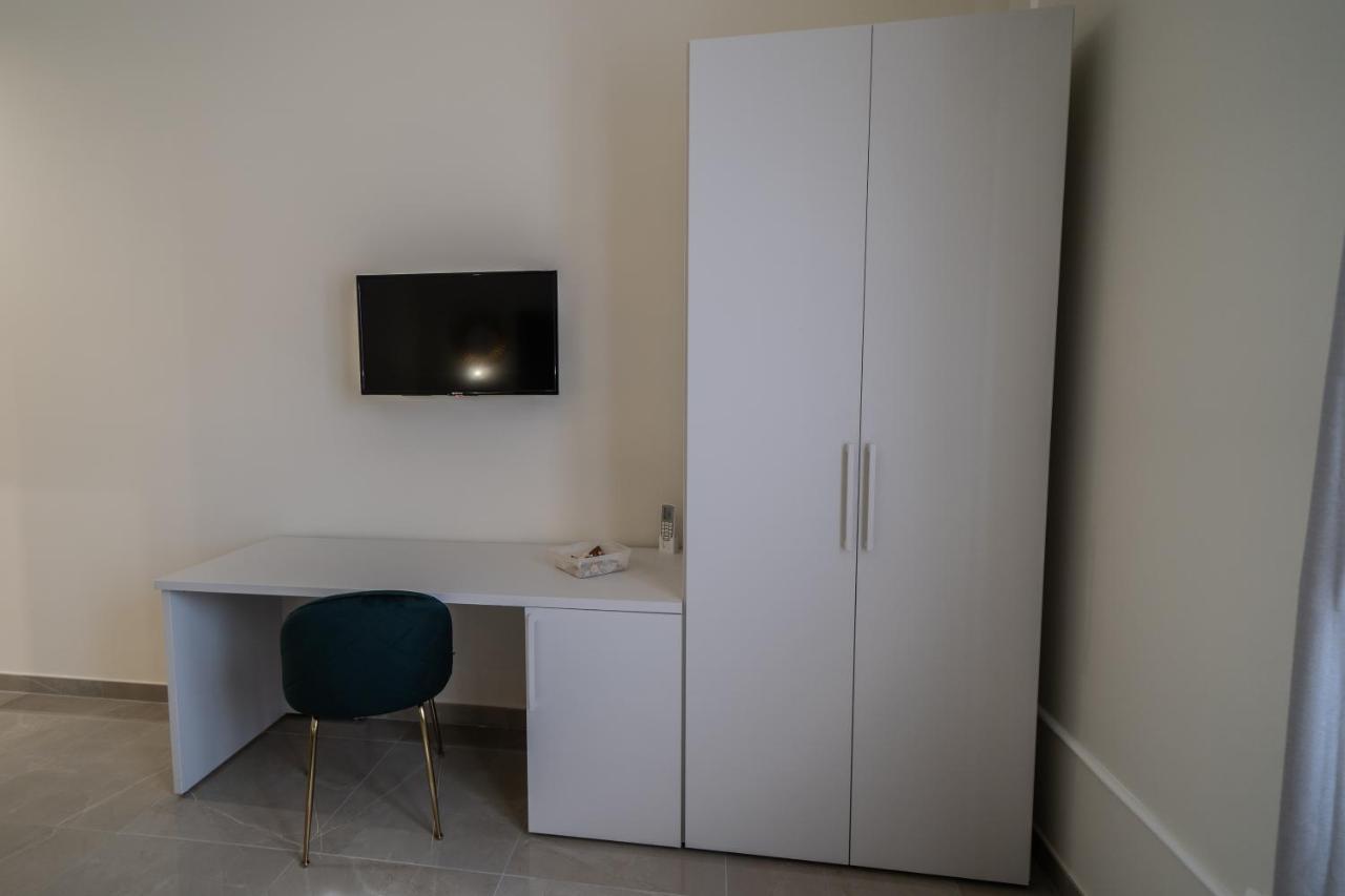 Amaris Guest house