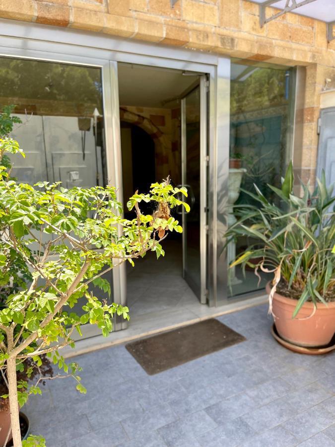 La Casa Di Martorana Apartment *