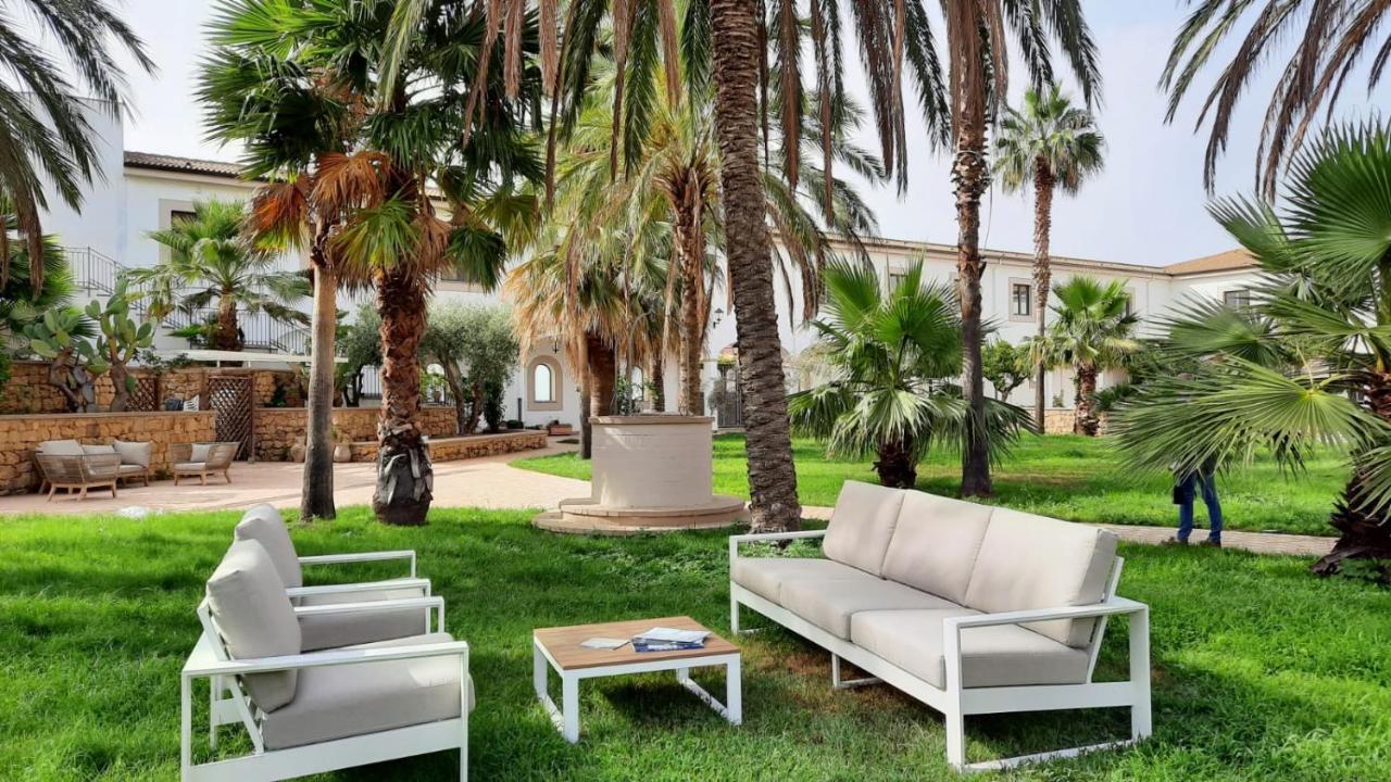 Al Balhara & Hotel Palermo