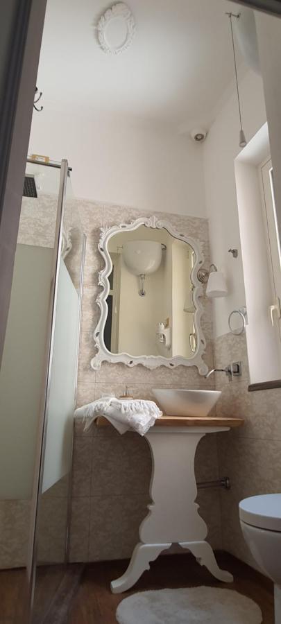 Interno12 * Palermo