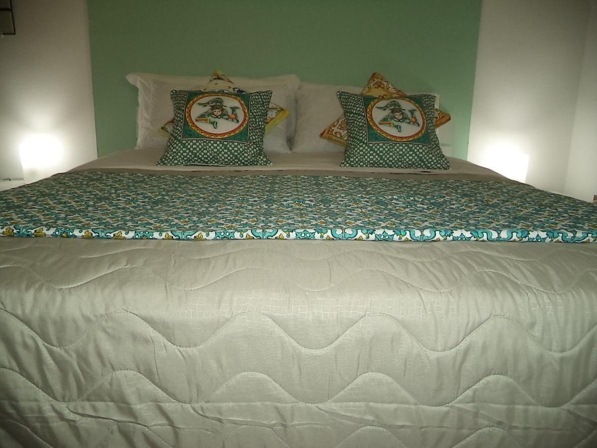 Locami Holiday&rooms Stabile 105 Bed & Breakfast *