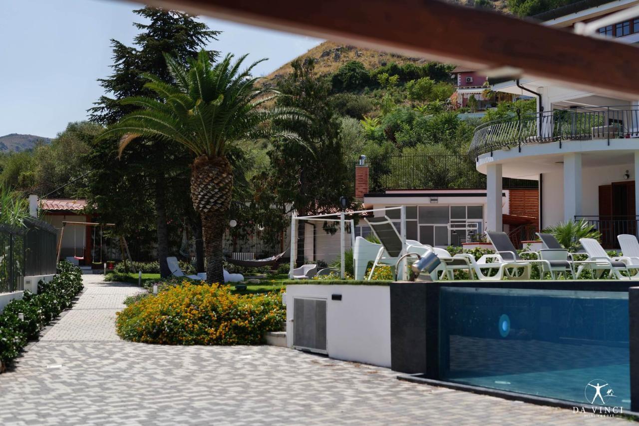 Da Vinci Mini Con Piscina Pousada *
