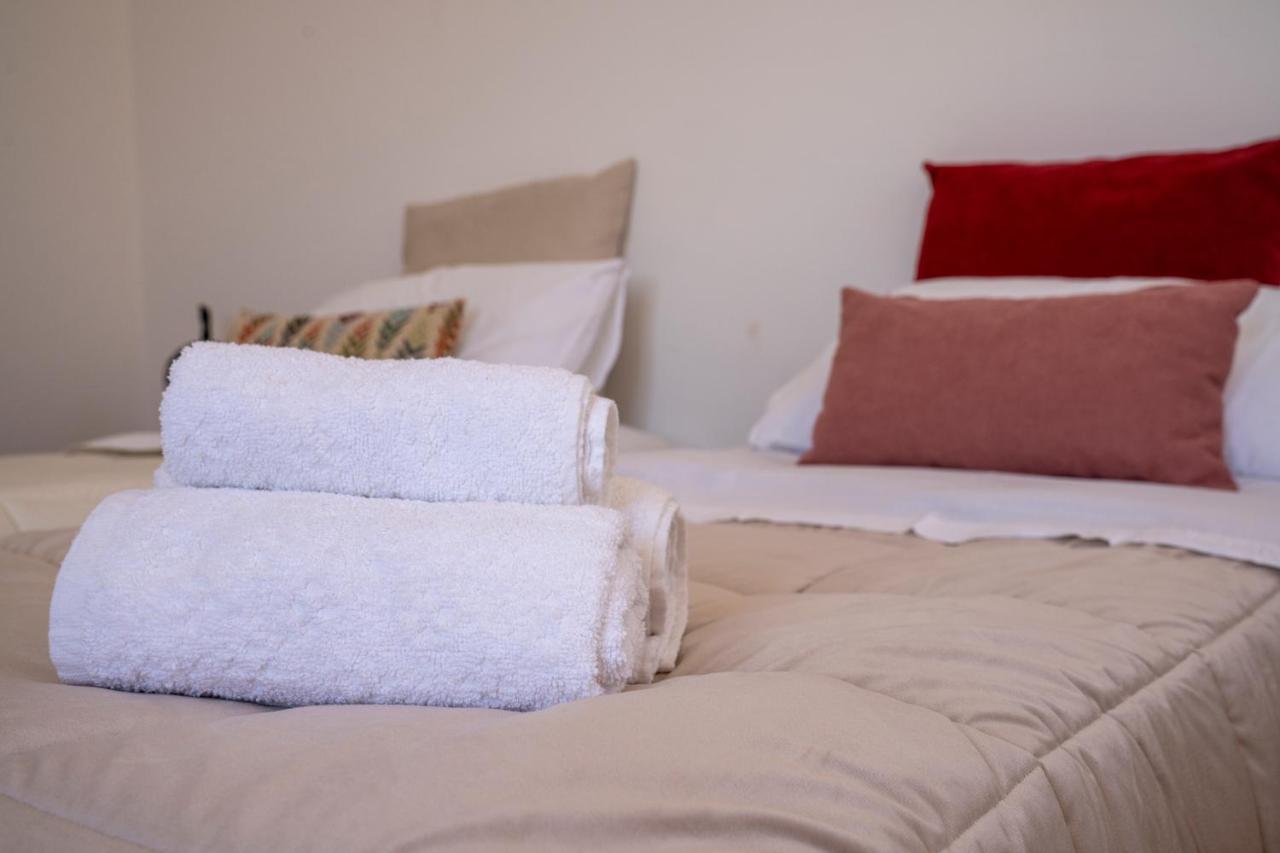 Sopramoltivolti Guest house Palermo