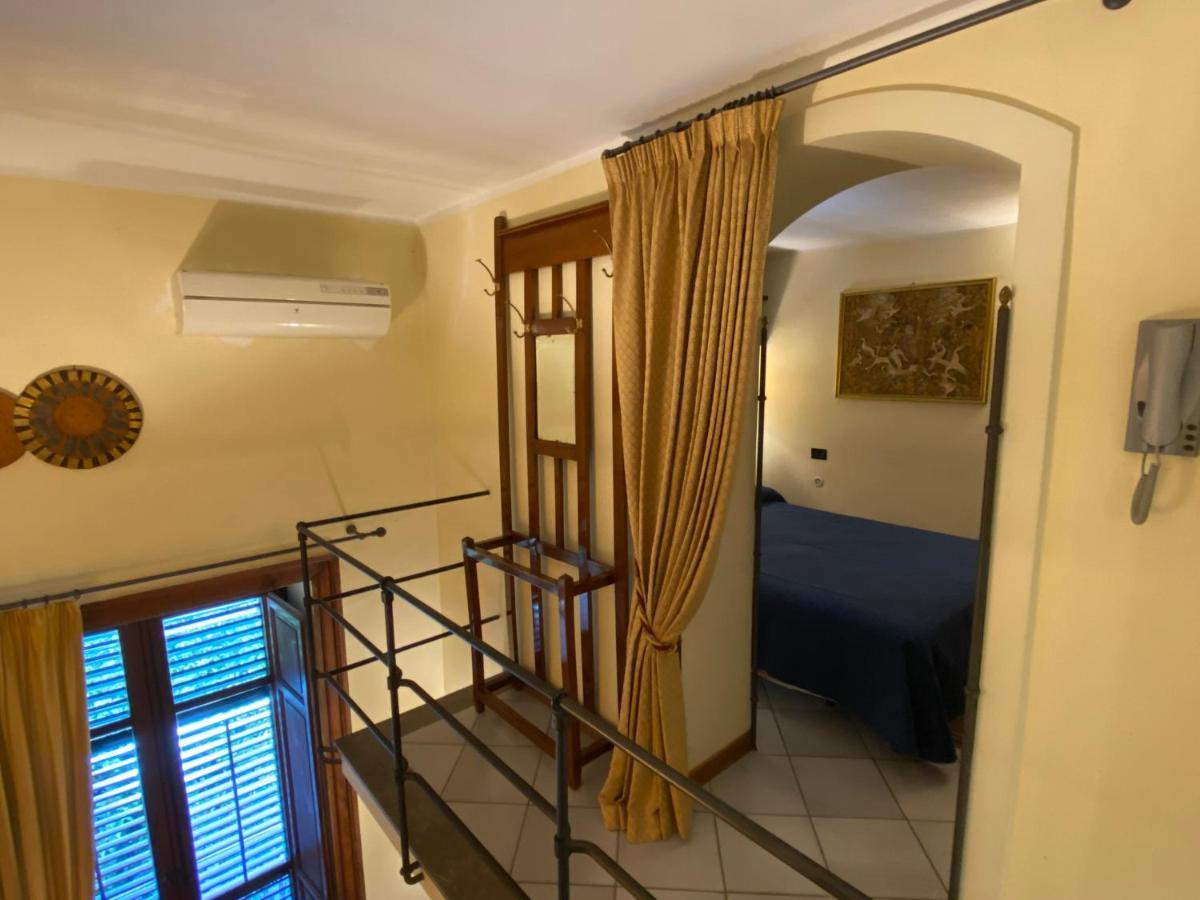 Apartment Voile Rouge Palermo