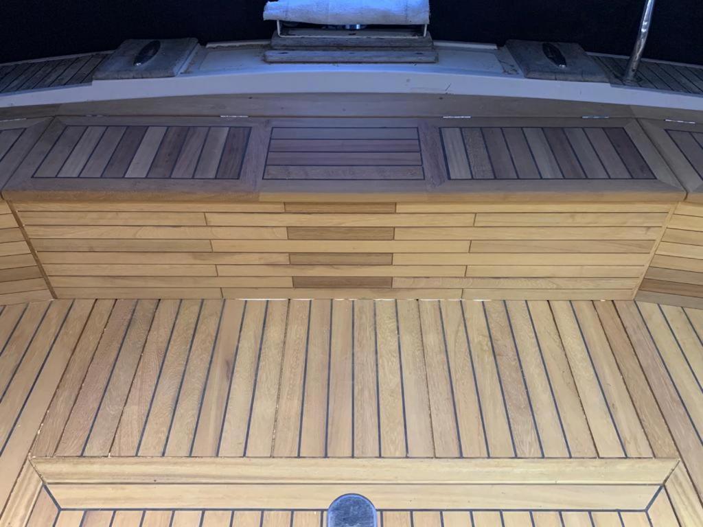 Minicrociereinbarca Botel *