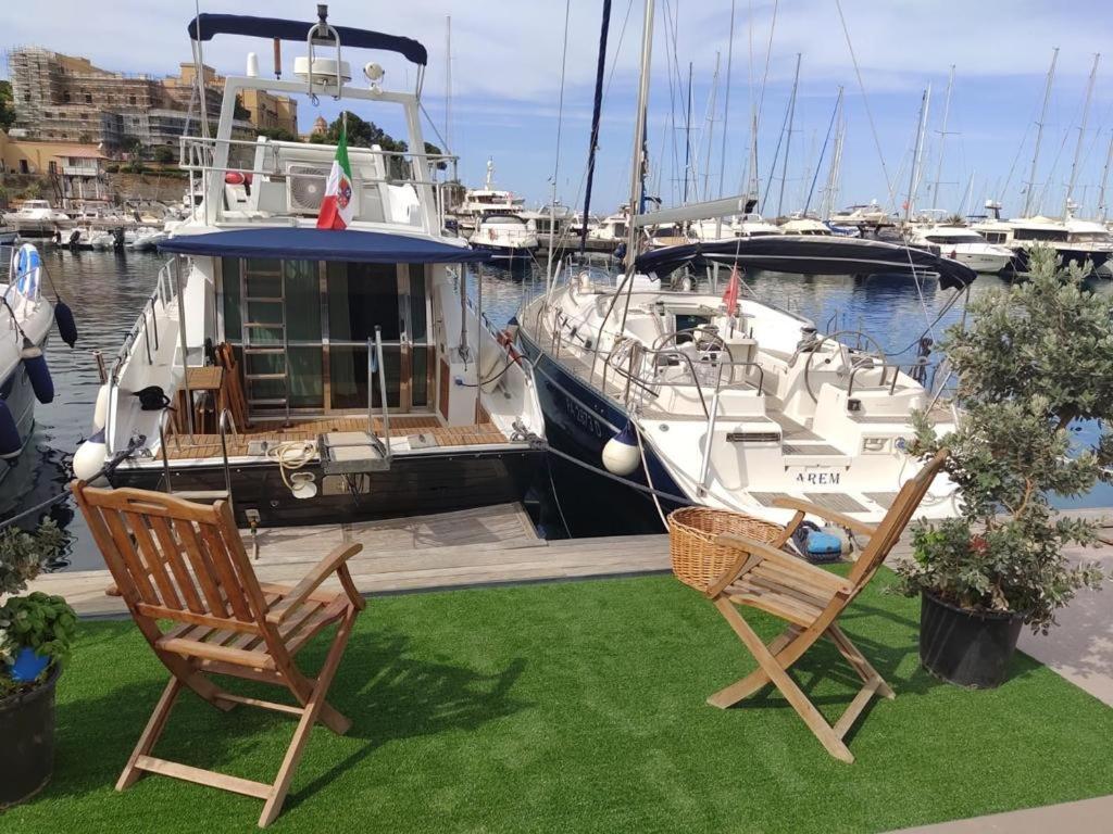 Botel Minicrociereinbarca Palermo