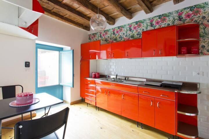 Casa Del Vinile Ferienhaus Palermo