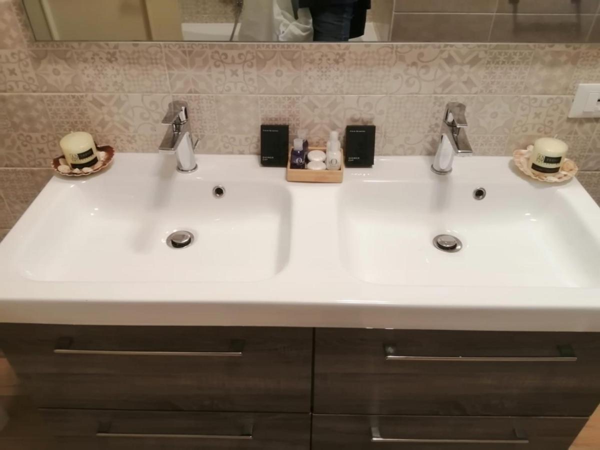 Central Suite *