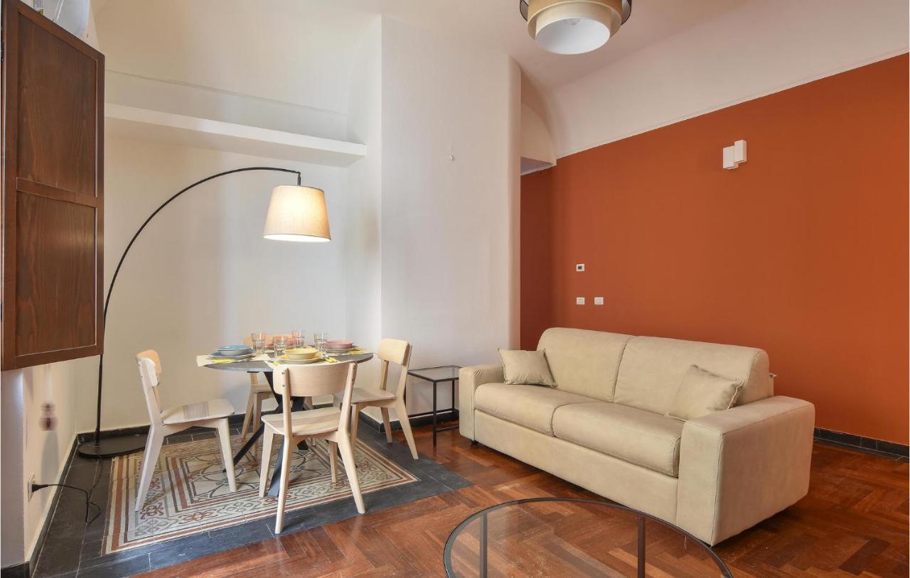 In With 2 Bedrooms And Wifi