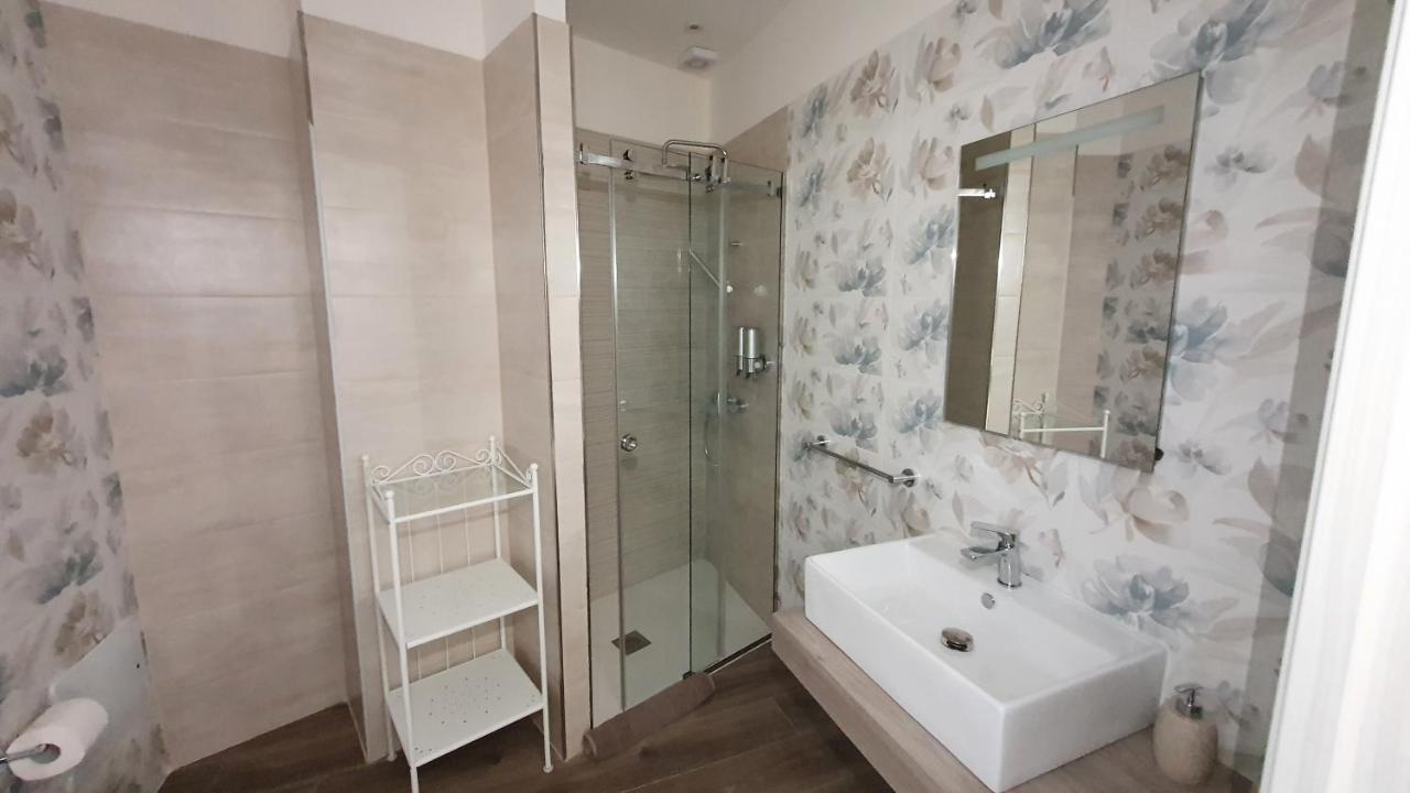 Garibaldi 29 - Piazza Marina A - In Pieno Centro. 2*