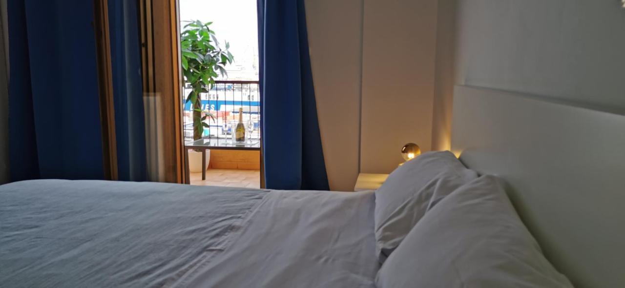 Apartment Sea
